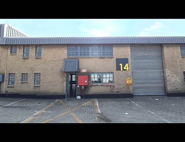 448M² WAREHOUSE TO LET IN RUSTIVIA