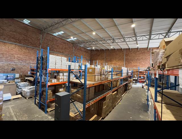 599.40M² WAREHOUSE TO LET IN MEADOWDALE