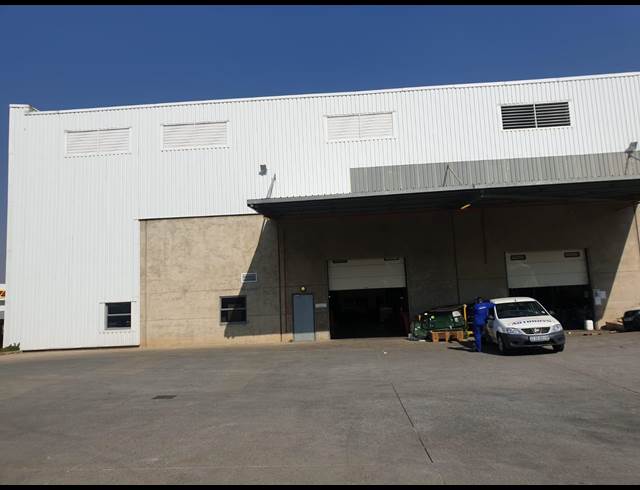 3,277M² WAREHOUSE TO LET IN POMONA