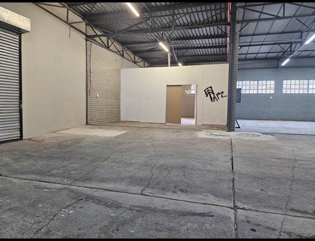 653M² WAREHOUSE TO LET IN PRETORIA WEST