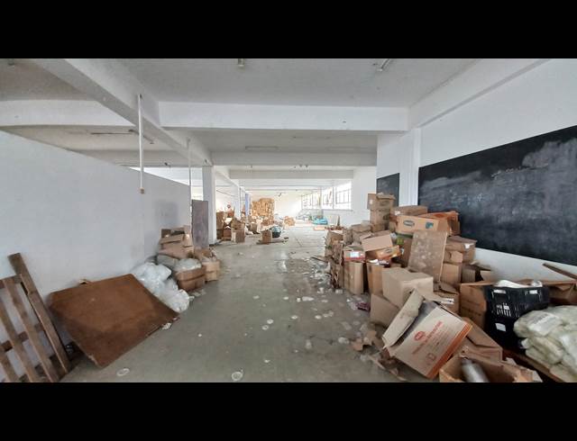 2,585M² BUILDING TO LET IN SALT RIVER