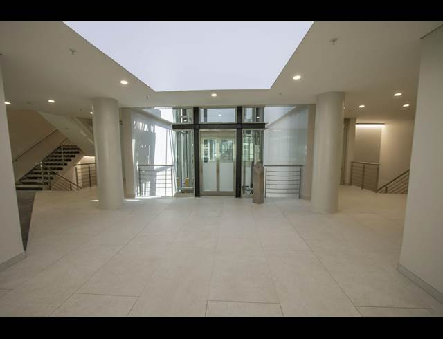 1,979M² OFFICE TO LET IN SANDTON CENTRAL