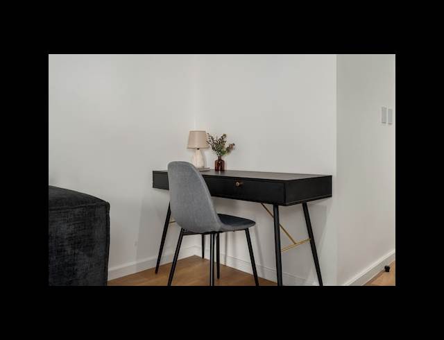 1 BEDROOM APARTMENT RENTED IN SEA POINT