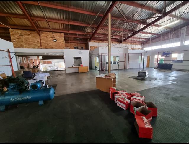 2,310M² FACTORY TO LET IN OPHIRTON