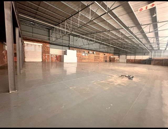 2,805M² WAREHOUSE TO LET IN ORMONDE