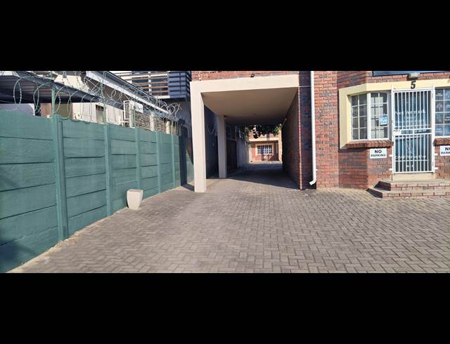 75M² OFFICE TO LET IN NELSPRUIT CENTRAL