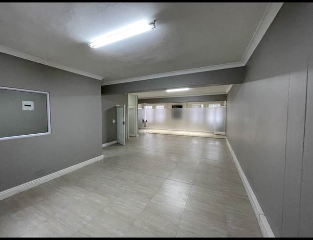 73M² OFFICE TO LET IN GARDENS