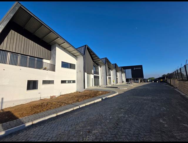 500M² WAREHOUSE TO LET IN SOMERSET WEST CENTRAL