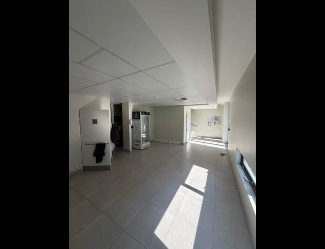 332M² WAREHOUSE TO LET IN STONEWOOD SECURITY ESTATE