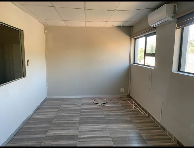 57M² OFFICE TO LET IN ELDORAIGNE