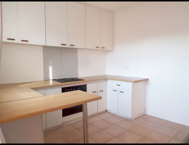 2 bed property to rent in CLAREMONT