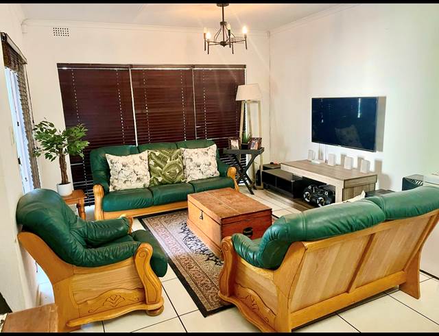 3 bed property to rent in NORKEM PARK