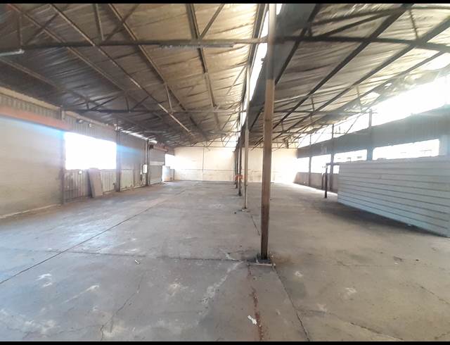 520M² MINI FACTORY TO LET IN FACTORIA