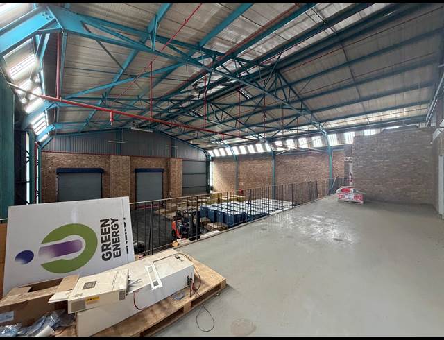 818M² WAREHOUSE TO LET IN RANDJESPARK