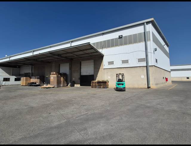 927M² WAREHOUSE TO LET IN POMONA