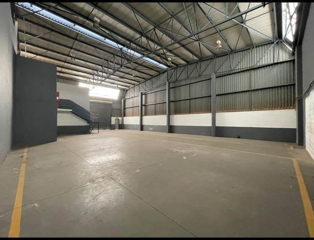 410M² WAREHOUSE TO LET IN RANDJESPARK
