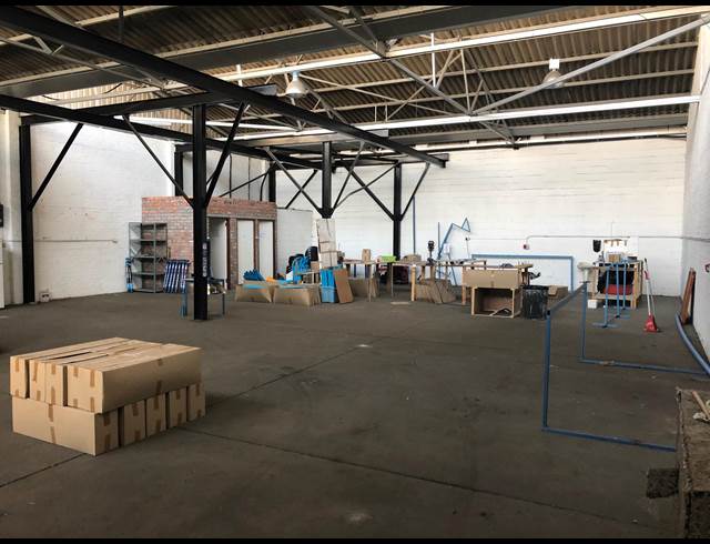 270M² WORKSHOP TO LET IN EPPING INDUSTRIAL
