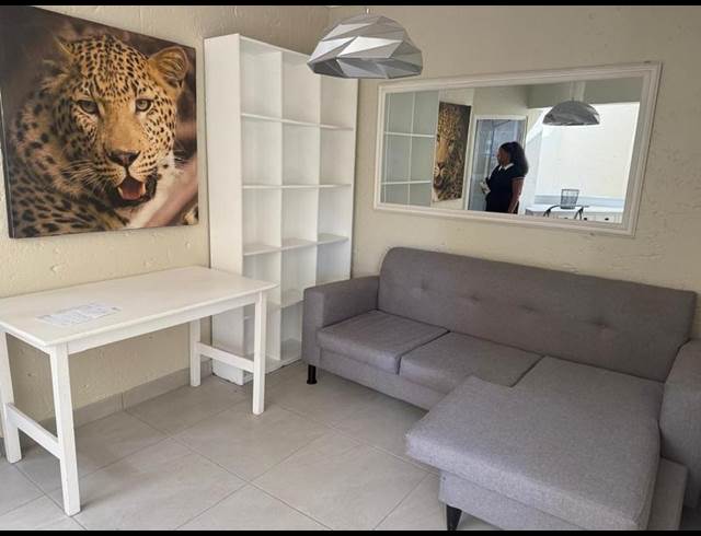 3 BEDROOM PROPERTY TO RENT IN WOODMEAD
