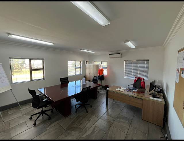 1,000M² WAREHOUSE TO LET IN DALPARK
