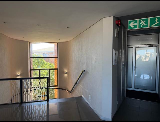 794M² OFFICE TO LET IN BELLVILLE CENTRAL