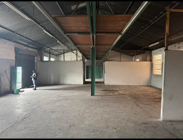 352M² WAREHOUSE TO LET IN BOOYSENS RESERVE