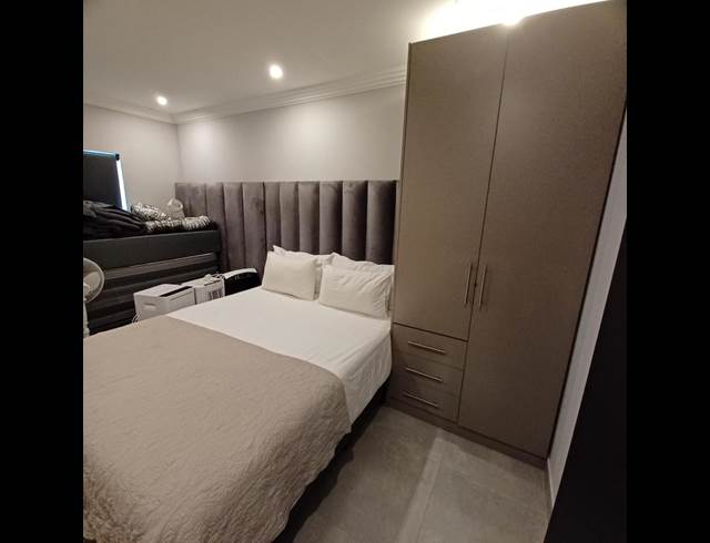 1 BEDROOM PROPERTY TO RENT IN HOUGHTON ESTATE