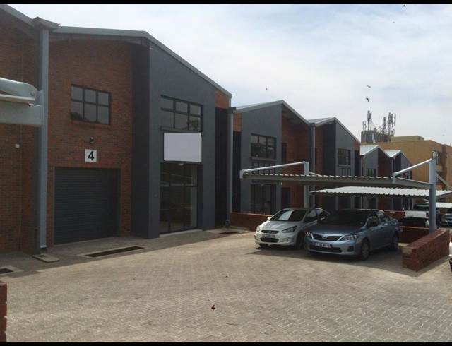 337M² WAREHOUSE TO LET IN FERNDALE