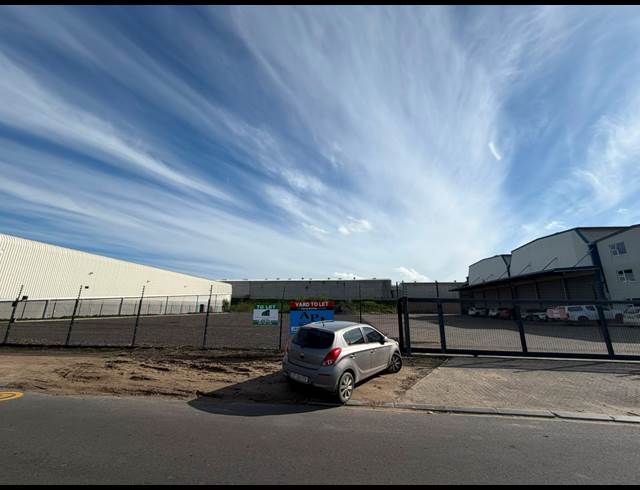 3,304.10M² VACANT LAND TO LET IN STIKLAND INDUSTRIAL