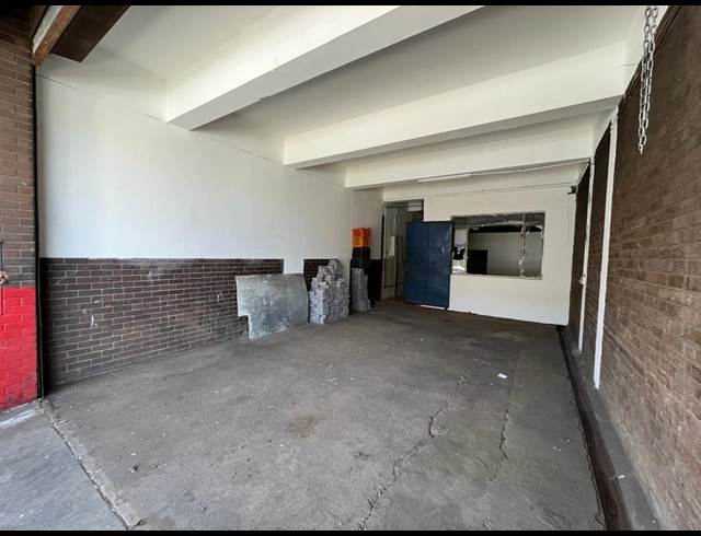 496M² BUSINESS TO LET IN BOKSBURG CENTRAL