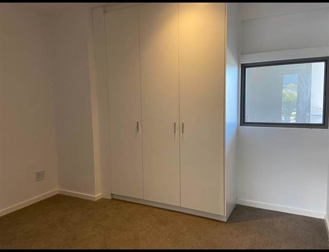 2 bed property to rent in KENILWORTH