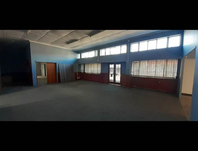 308M² WORKSHOP RENTED IN ARCADIA