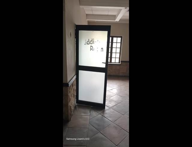 350M² BUSINESS CENTRE TO LET IN GLENWOOD