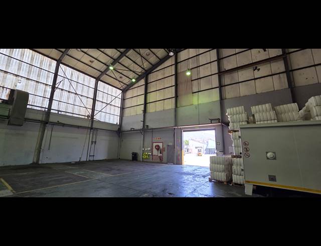 1,143M² WAREHOUSE TO LET IN PAARL CENTRAL