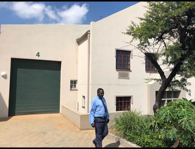 380M² WAREHOUSE TO LET IN HALFWAY HOUSE