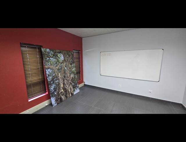 400M² OFFICE TO LET IN NELSPRUIT EXT 1