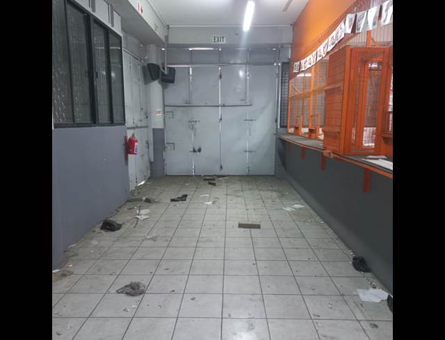 250M² WAREHOUSE TO LET IN MARSHALLTOWN