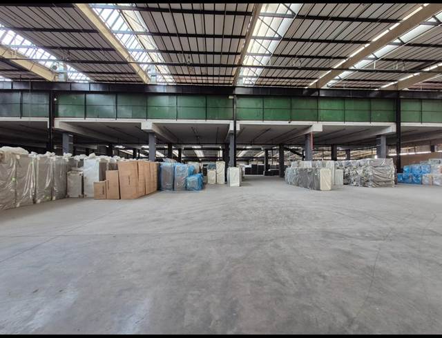 32,965M² WAREHOUSE TO LET IN ROODEKOP