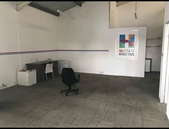 100M² MINI FACTORY TO LET IN THORNTON