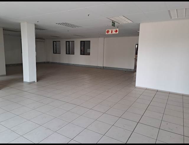 3,893M² WAREHOUSE TO LET IN POMONA