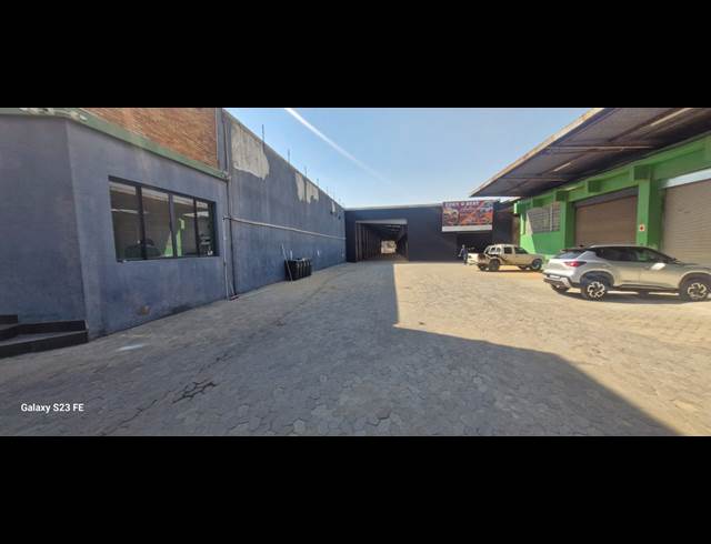 2,000M² WAREHOUSE TO LET IN SELBY