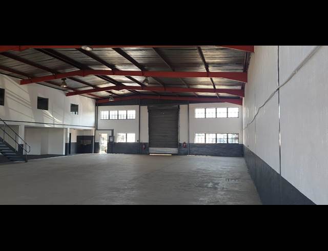 567M² WAREHOUSE TO LET IN RUSTIVIA