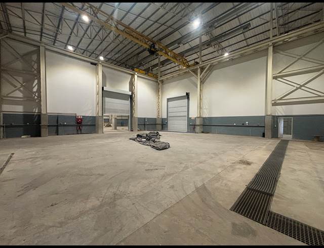 1,808M² WAREHOUSE TO LET IN BLACKHEATH INDUSTRIAL