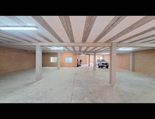 464M² WAREHOUSE TO LET IN LASER PARK