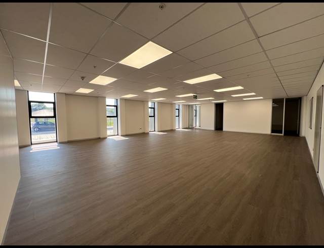 5,515M² WAREHOUSE TO LET IN SAMRAND BUSINESS PARK