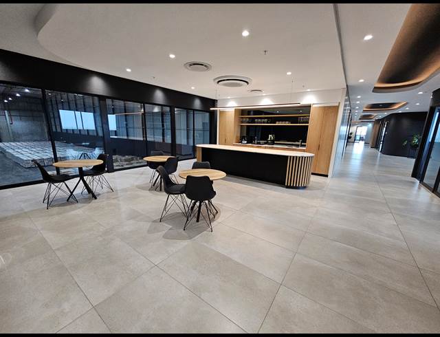 3,851M² WAREHOUSE TO LET IN ATLANTIC HILLS