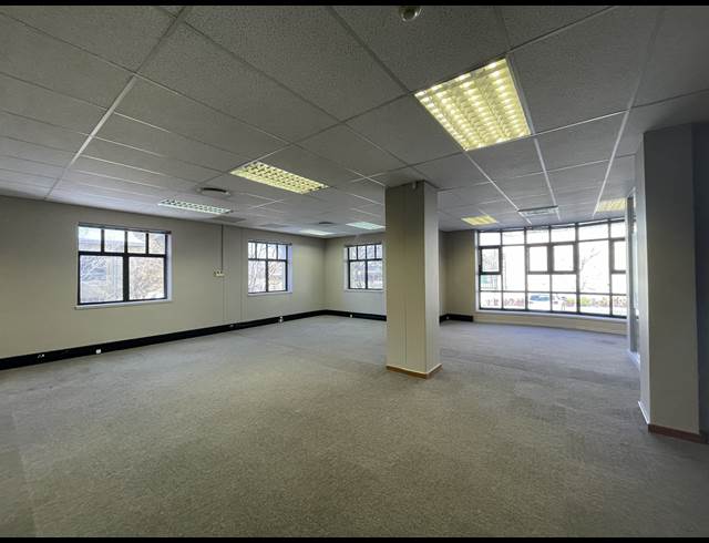 515M² OFFICE TO LET IN SANDTON CENTRAL