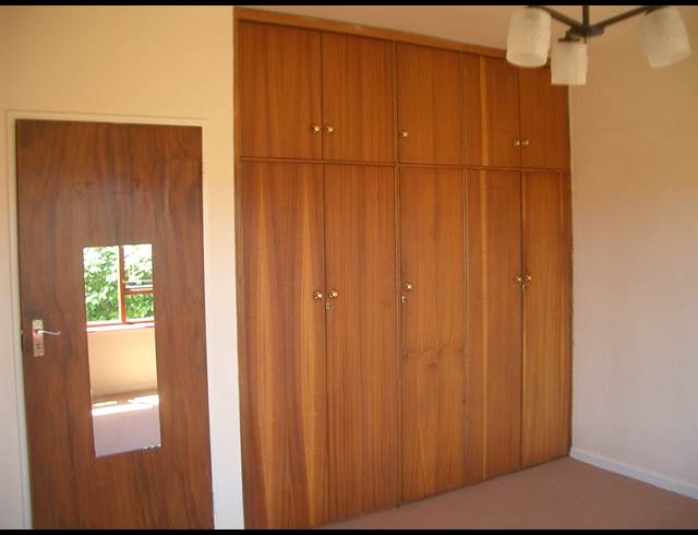 2 bed property to rent in TIJGERHOF