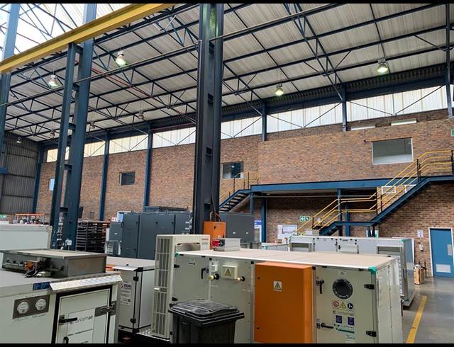 3,272M² WORKSHOP TO LET IN SPARTAN