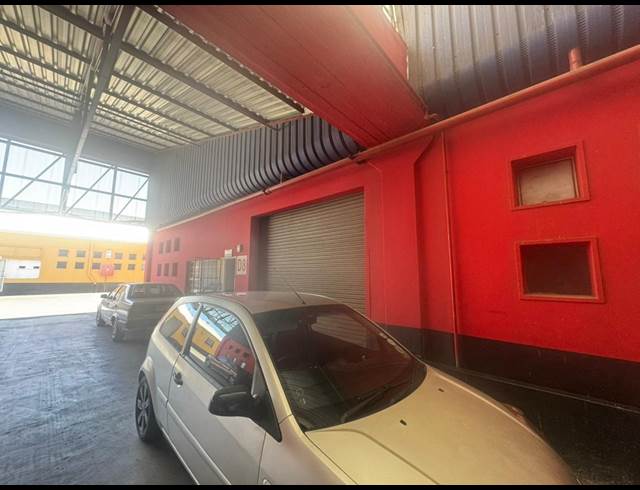 150M² WAREHOUSE TO LET IN STEELEDALE