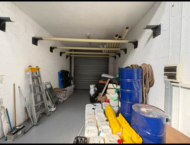 200M² WAREHOUSE TO LET IN STRAND CENTRAL